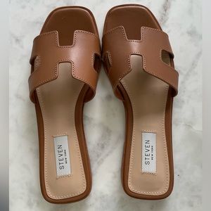 Brand new Steve Madden sandals